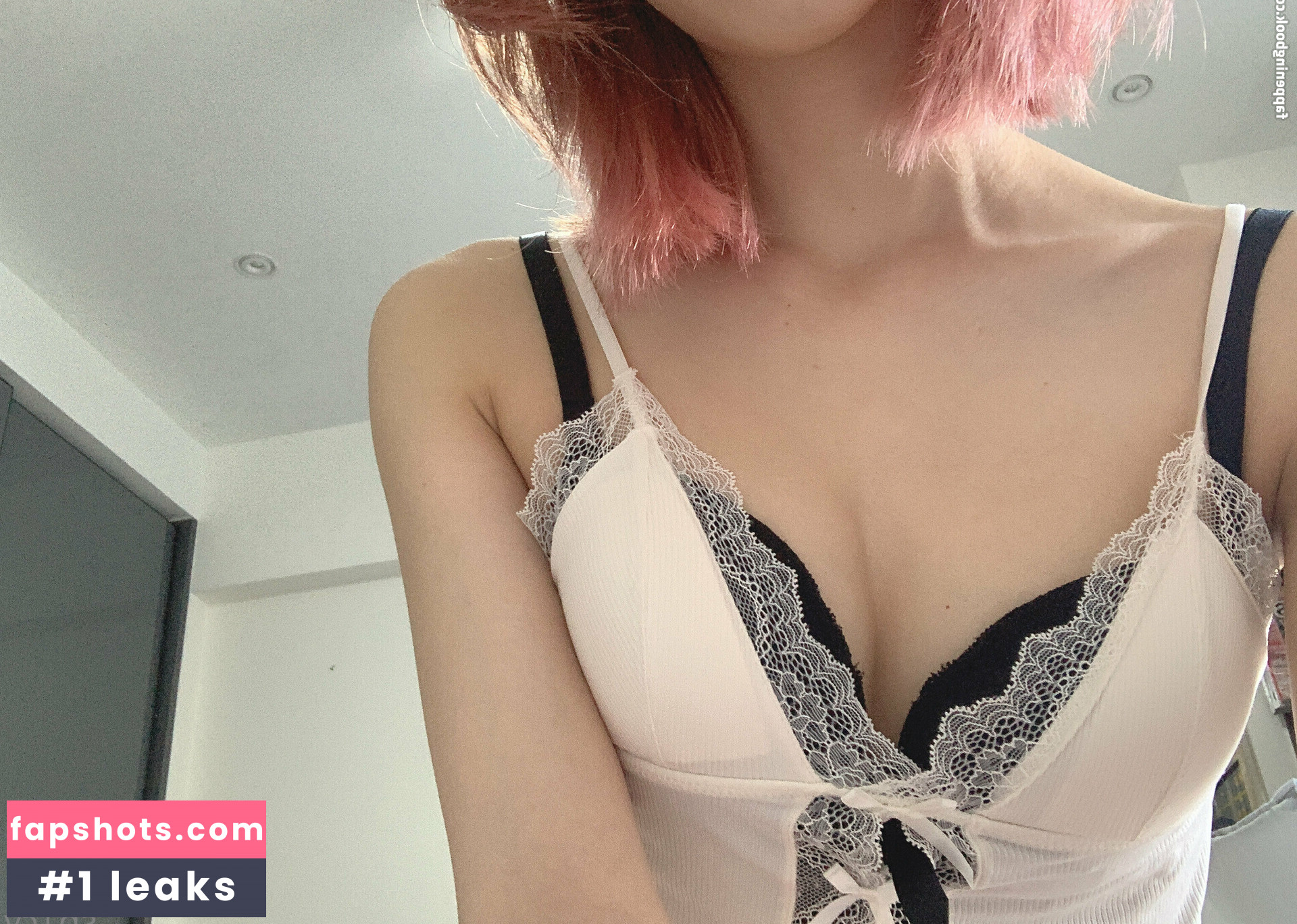 A1es5andra gallery photo #12