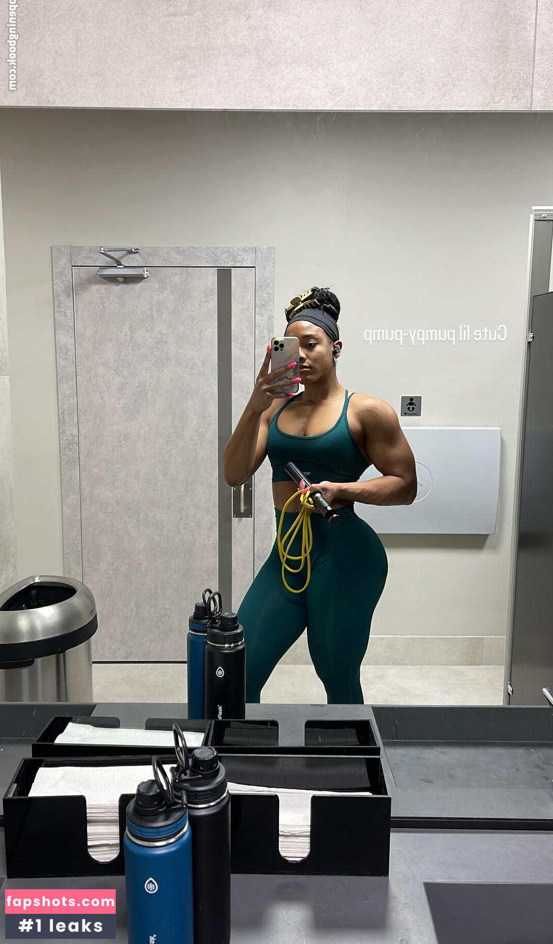 aaaaayevuh gallery photo #3