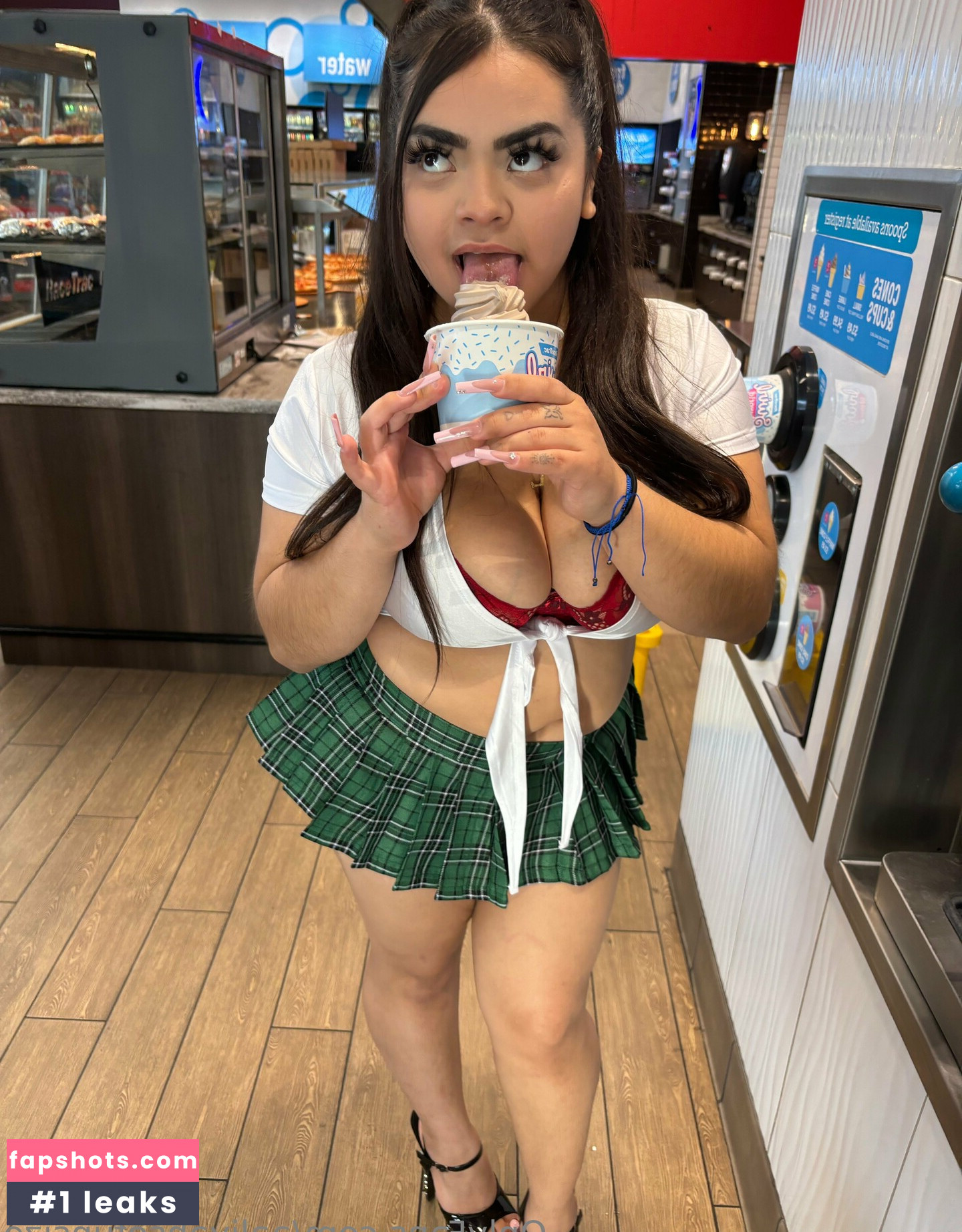 aaliyahsofunsize gallery photo #4