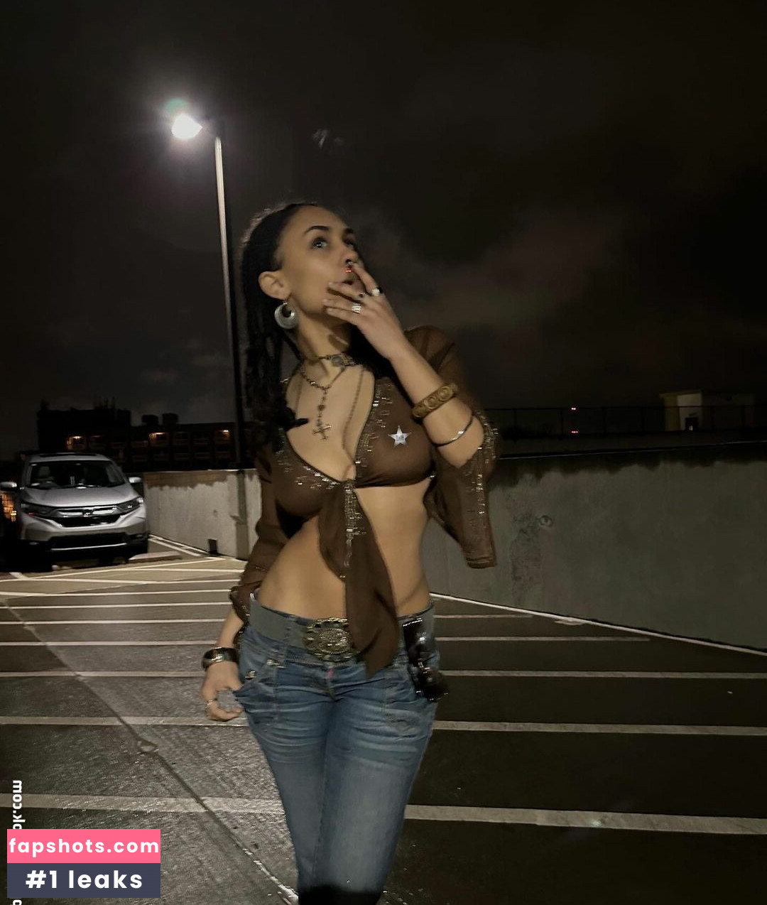 Aaliyeezy gallery photo #104