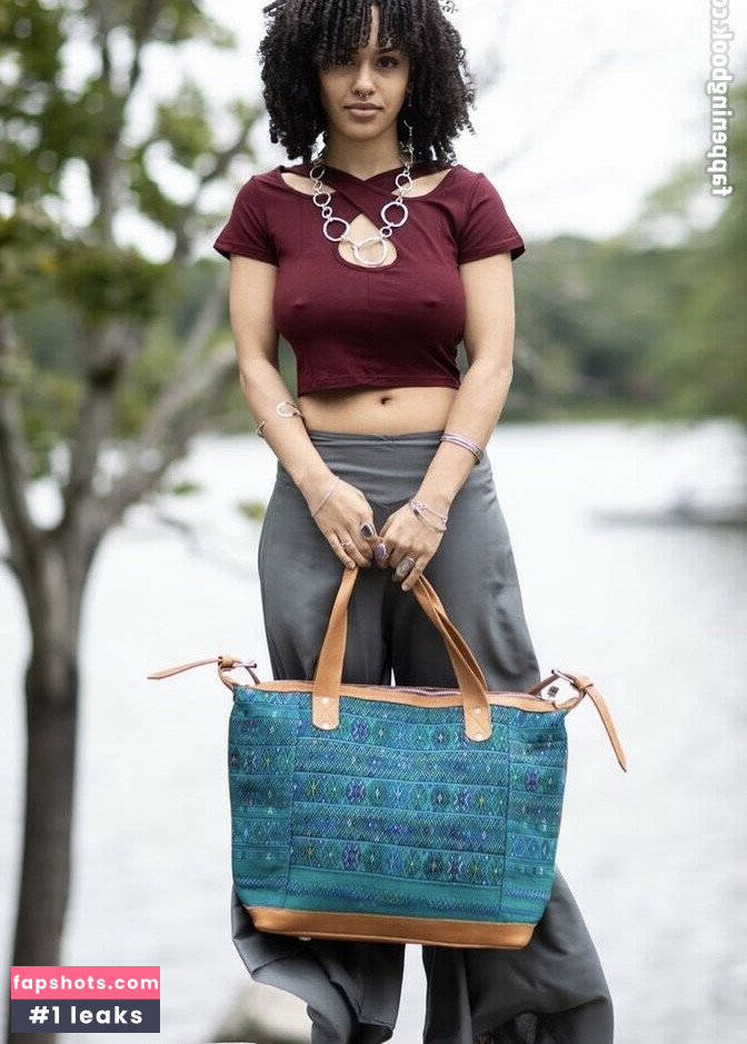 Aaliyeezy gallery photo #111