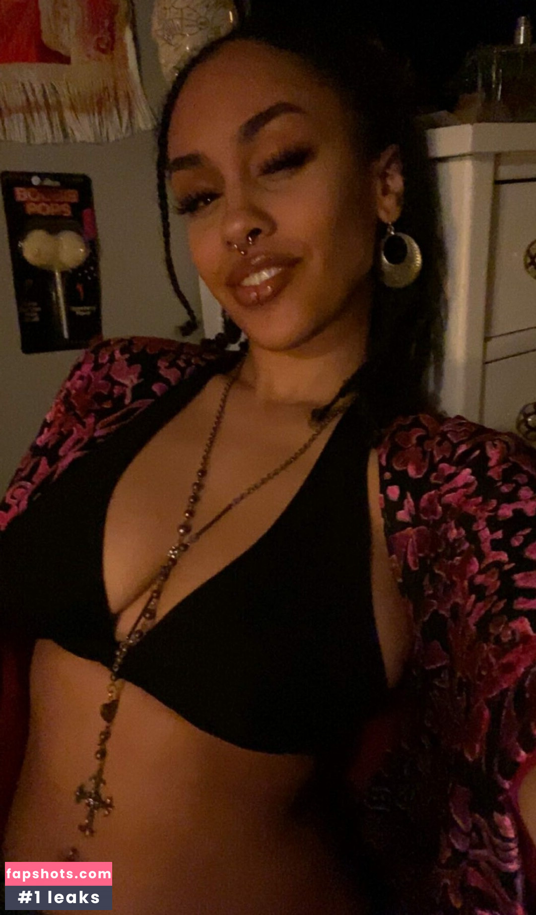 Aaliyeezy gallery photo #116