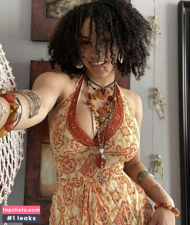 Aaliyeezy gallery photo #119