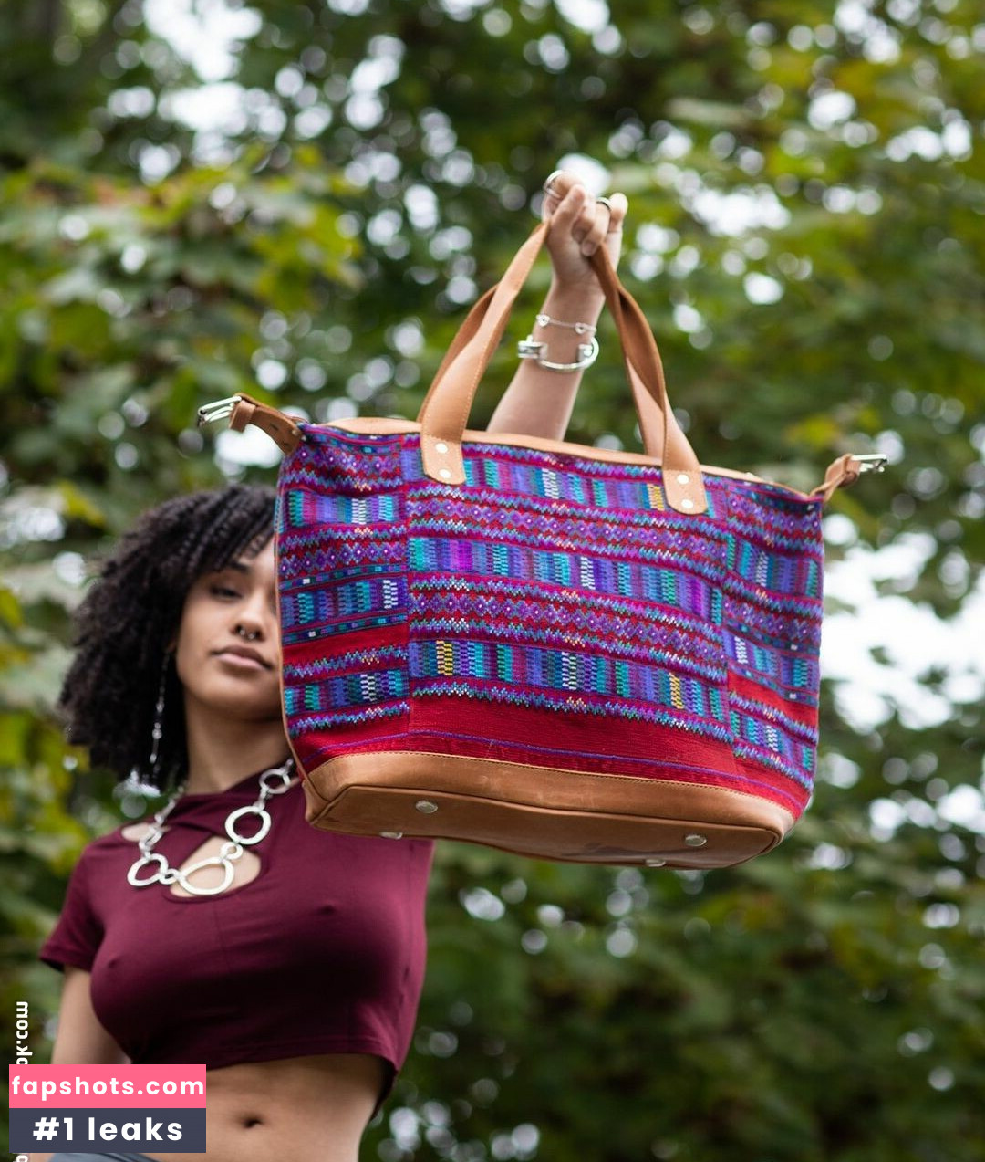 Aaliyeezy gallery photo #126