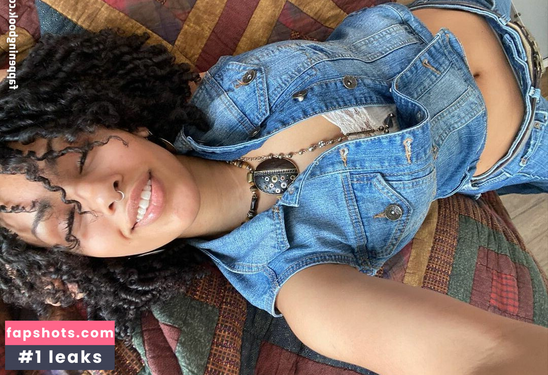 Aaliyeezy gallery photo #129