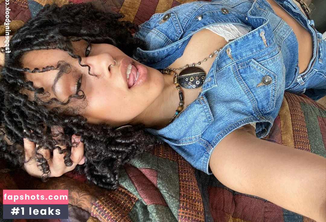 Aaliyeezy gallery photo #130