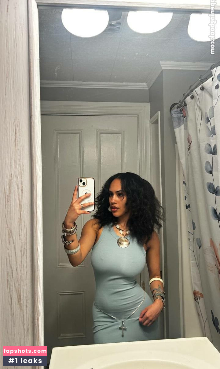 Aaliyeezy gallery photo #14