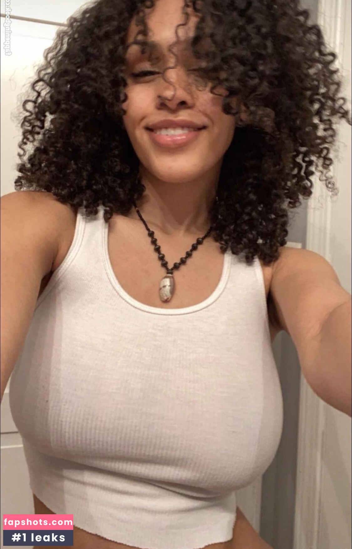 Aaliyeezy gallery photo #138