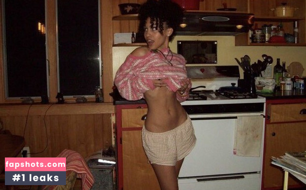 Aaliyeezy gallery photo #142