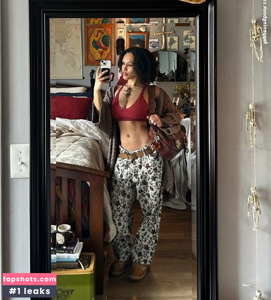 Aaliyeezy gallery photo #18