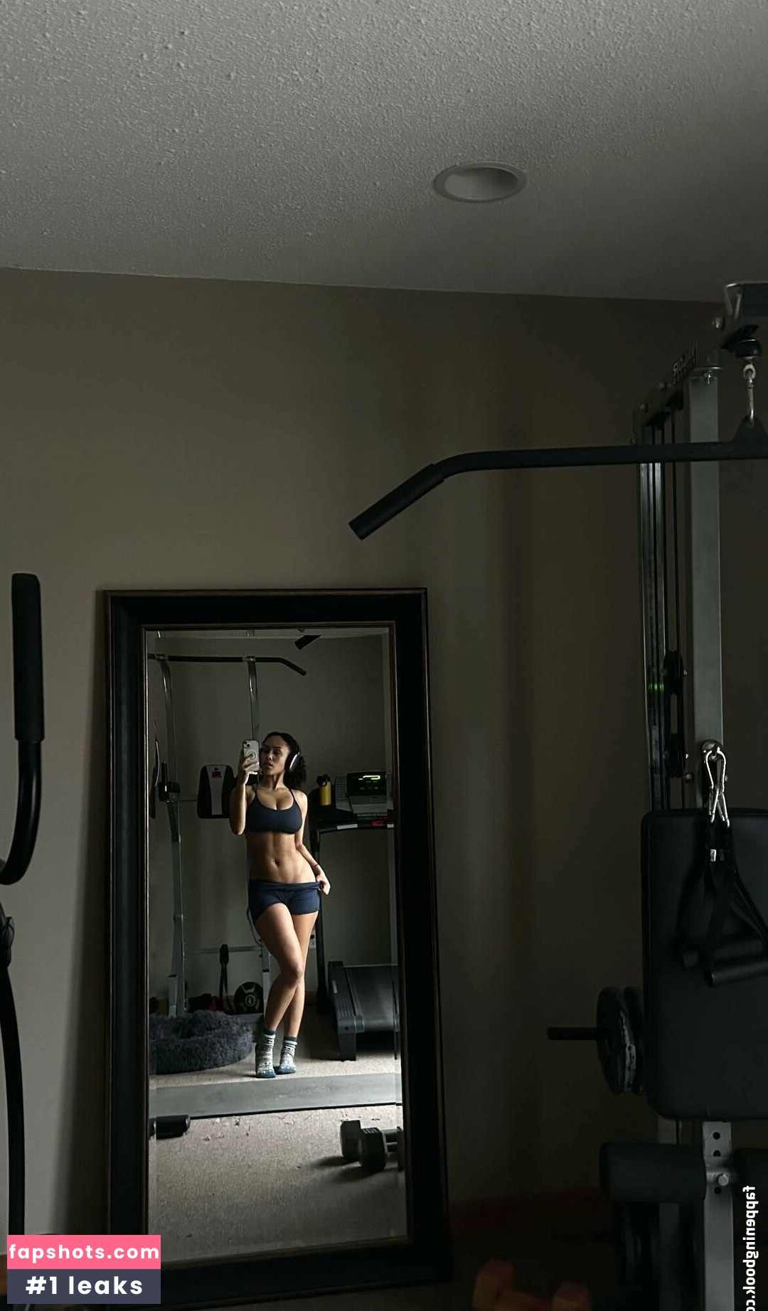 Aaliyeezy gallery photo #34