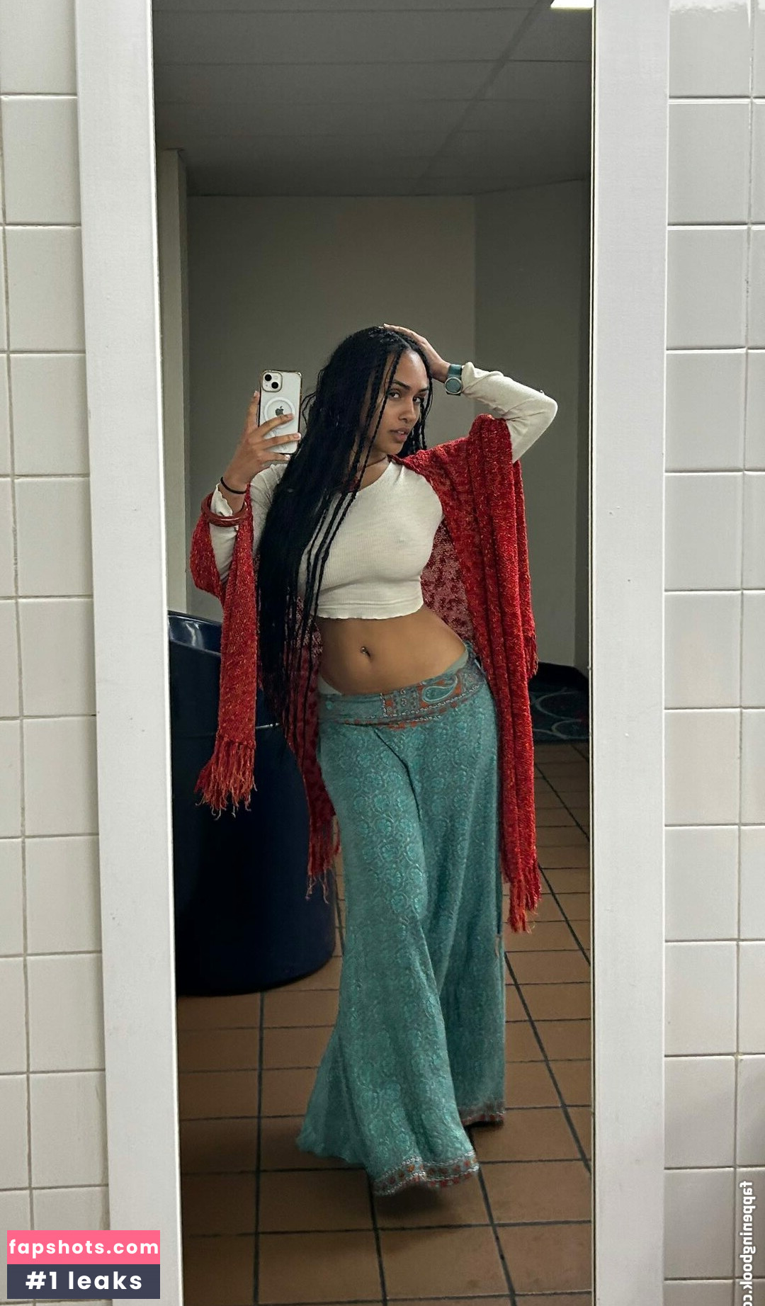 Aaliyeezy gallery photo #61