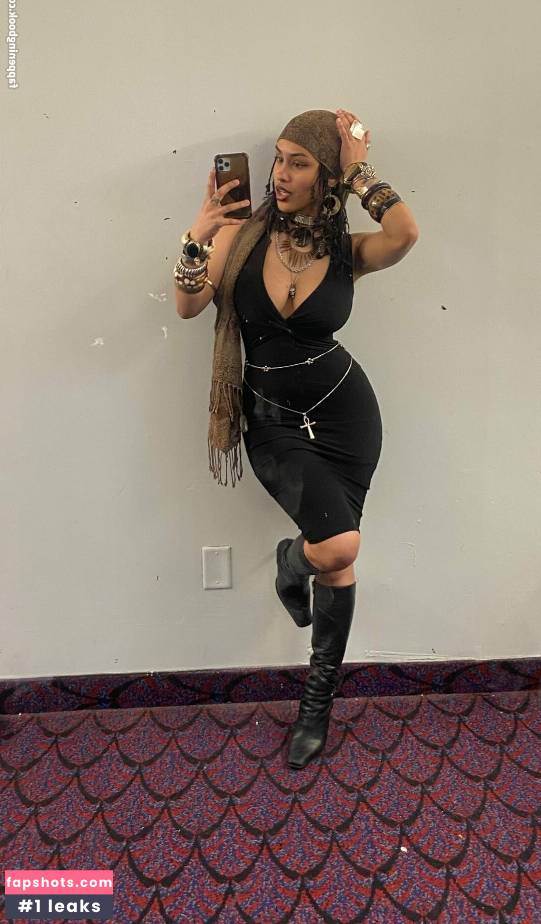 Aaliyeezy gallery photo #81