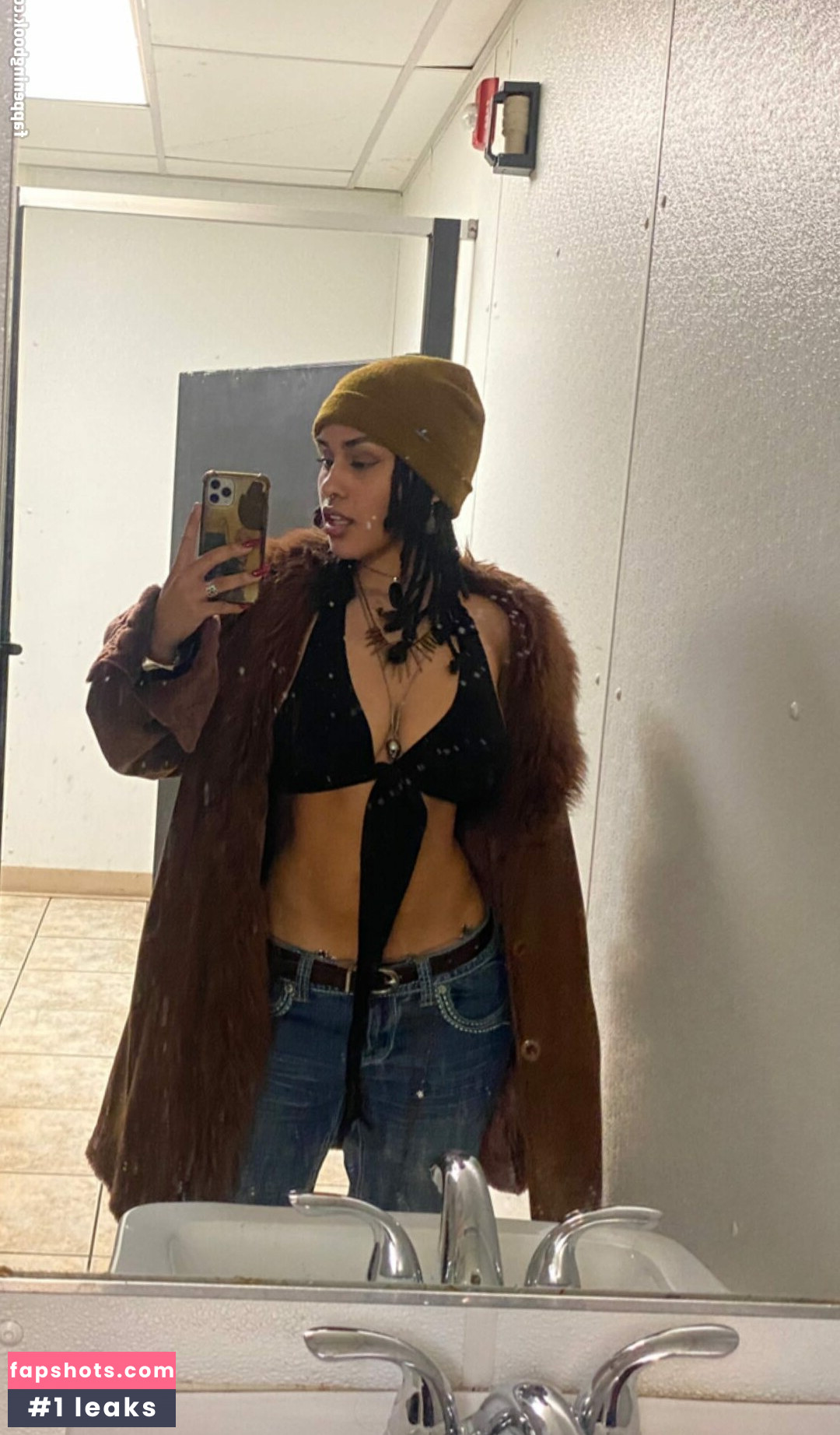 Aaliyeezy gallery photo #89