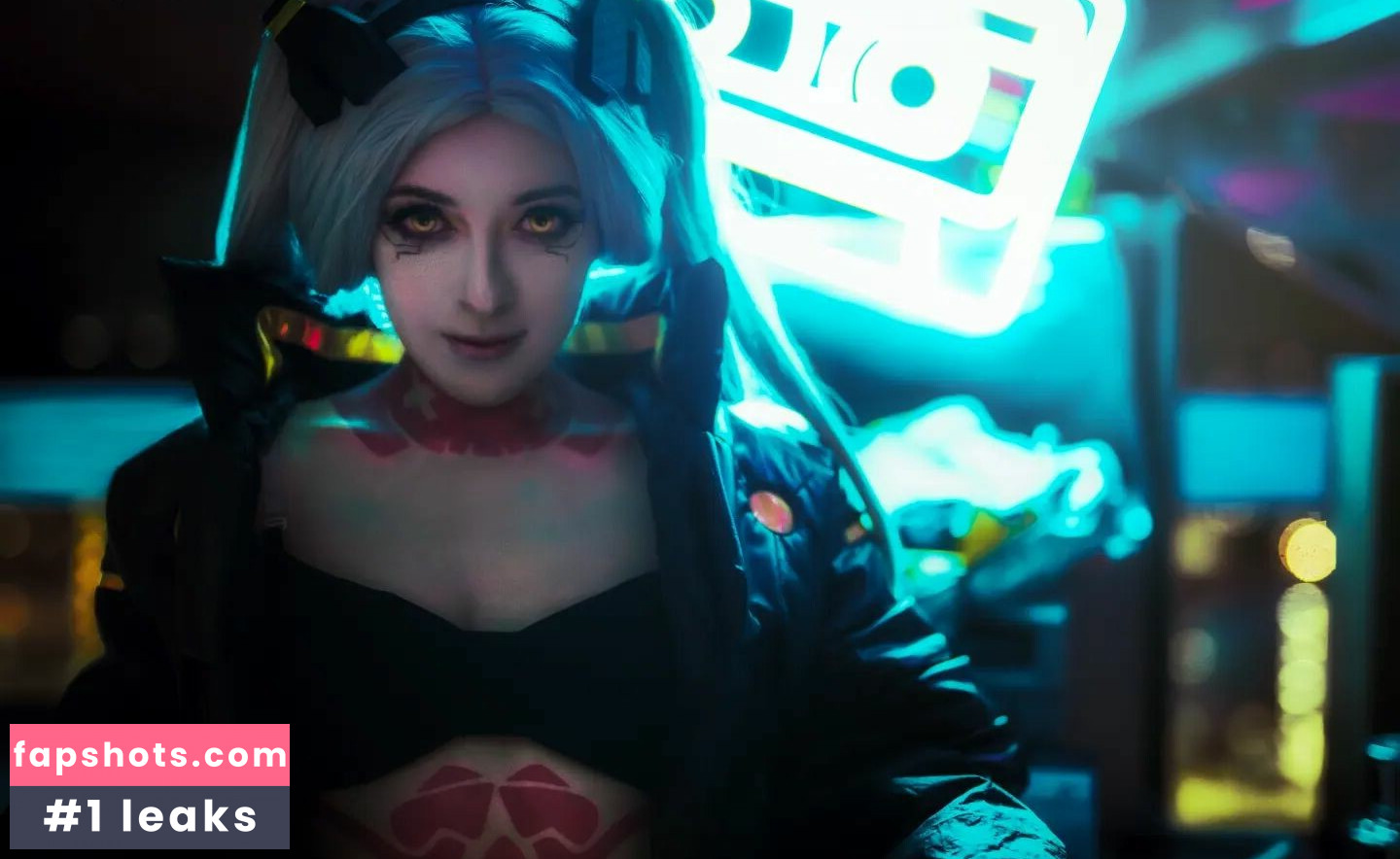 Aara Lee gallery photo #5