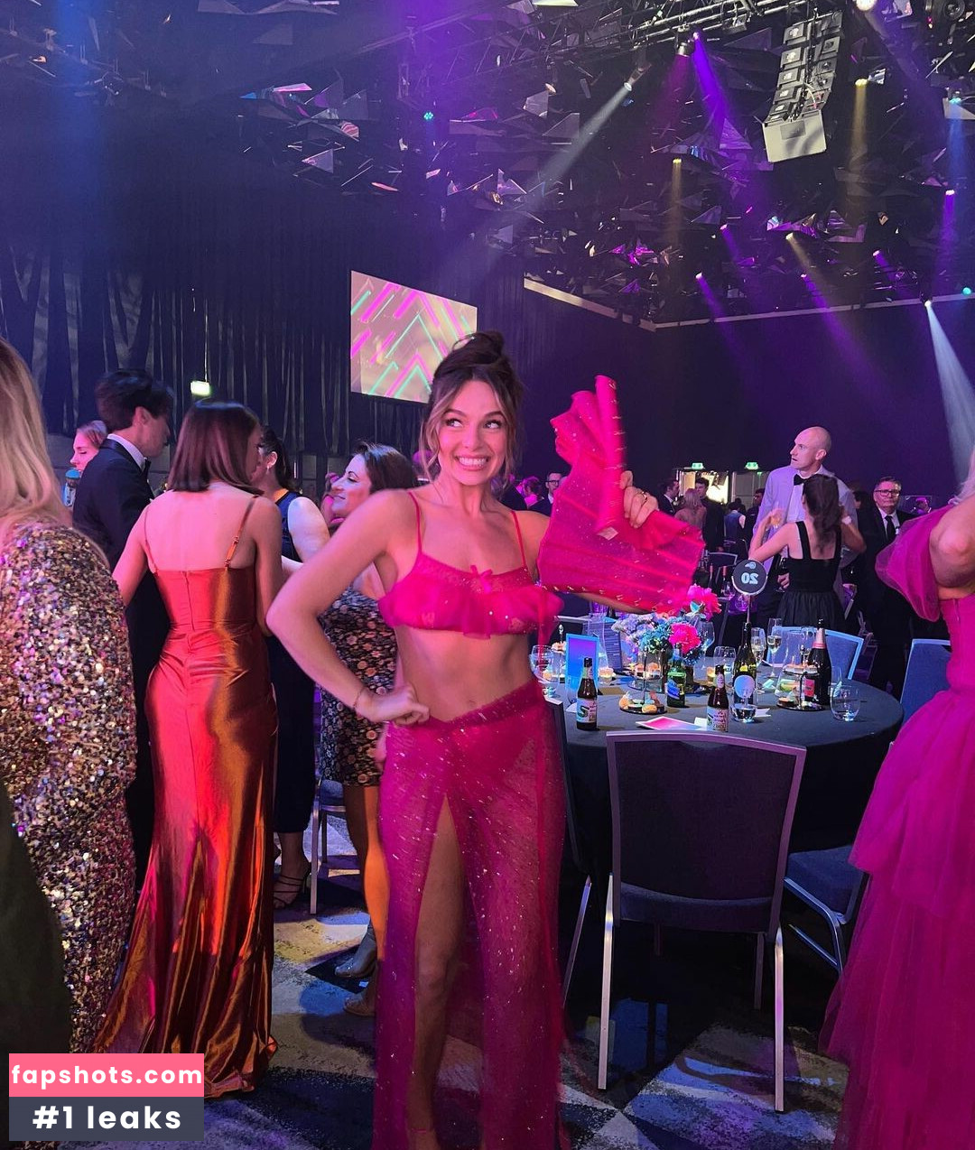 Abbie Chatfield gallery photo #204