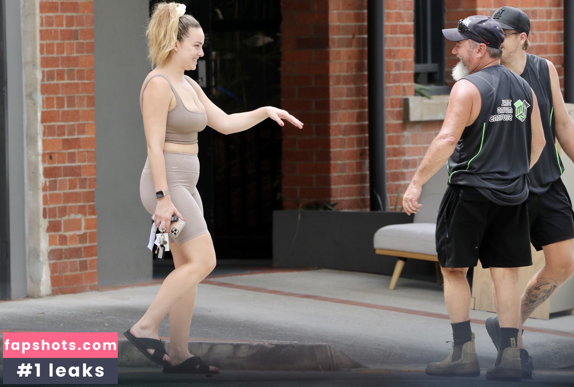 Abbie Chatfield gallery photo #242