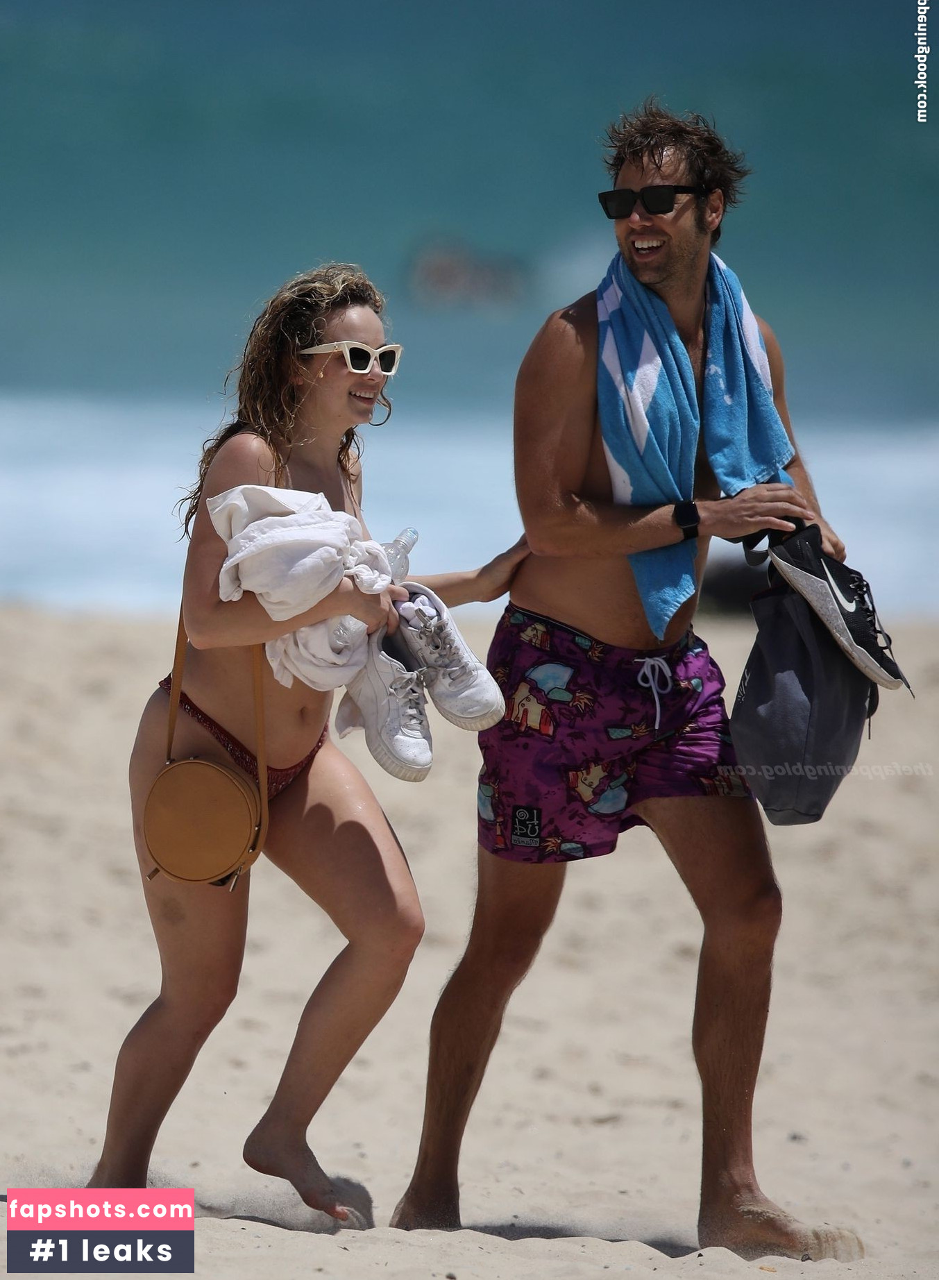 Abbie Chatfield gallery photo #247