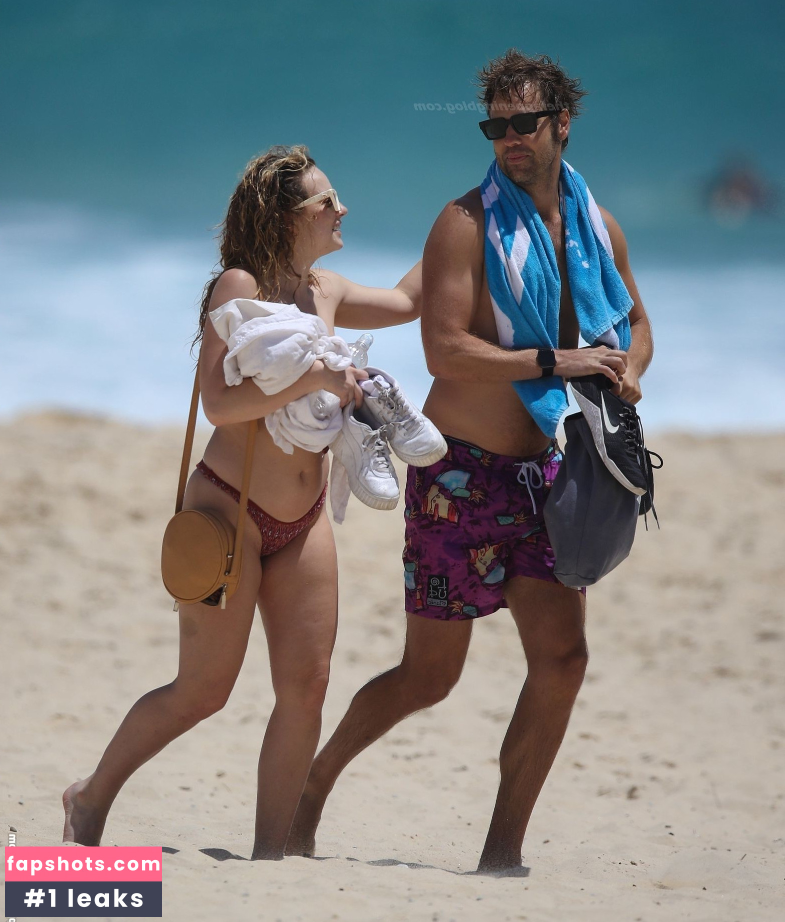 Abbie Chatfield gallery photo #252