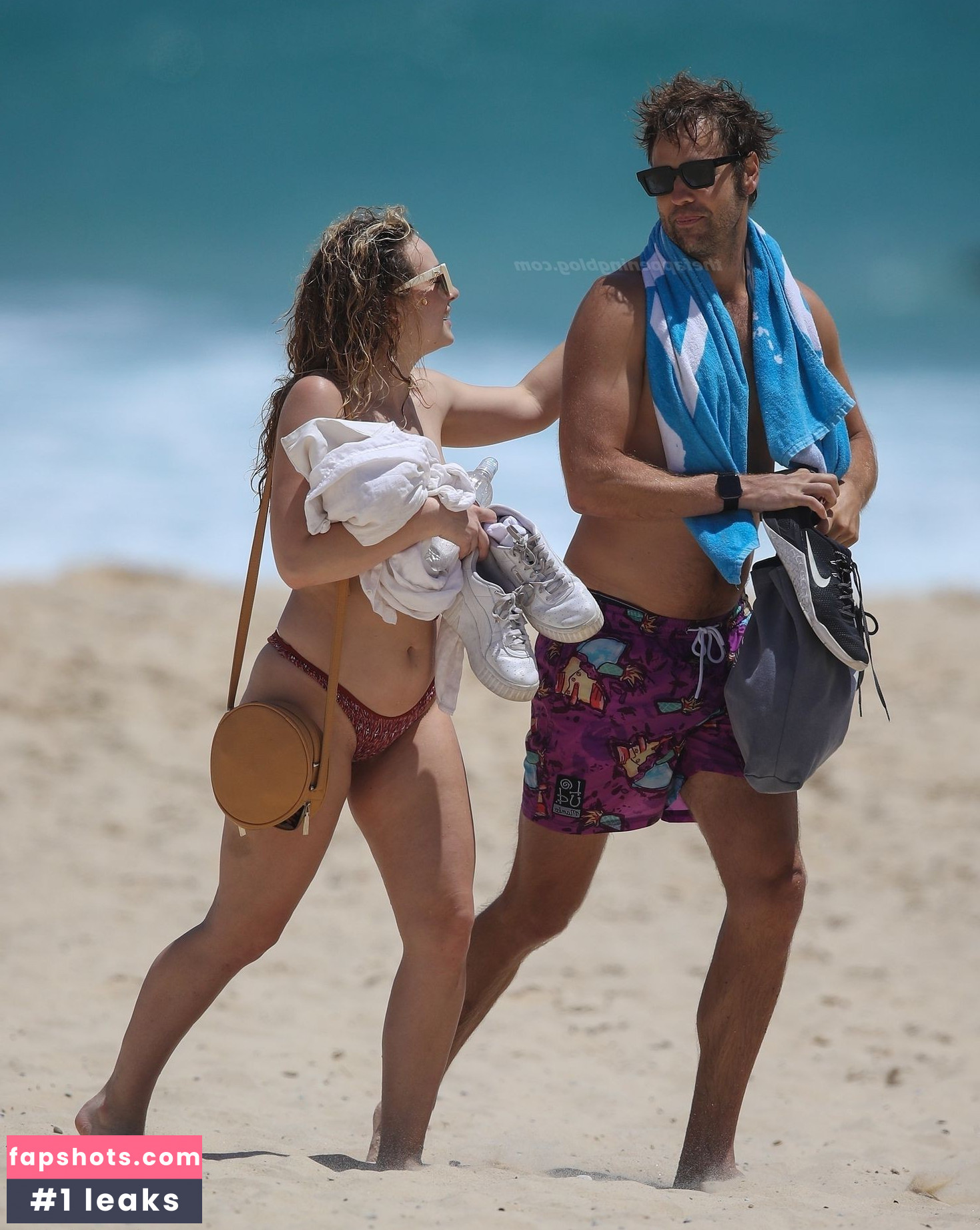 Abbie Chatfield gallery photo #253