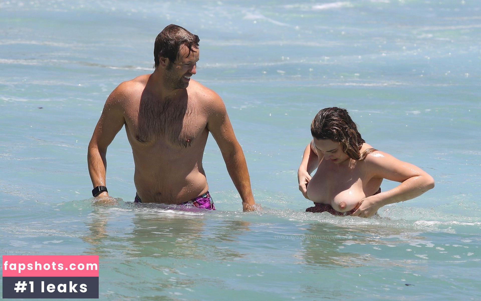 Abbie Chatfield gallery photo #269