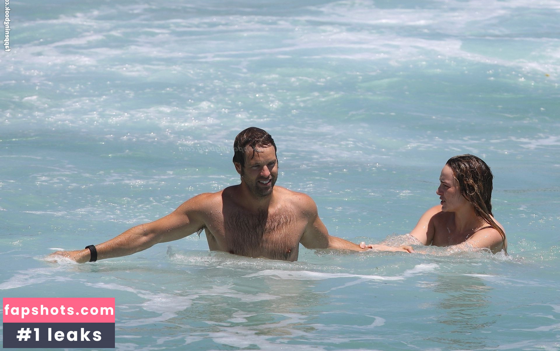 Abbie Chatfield gallery photo #270