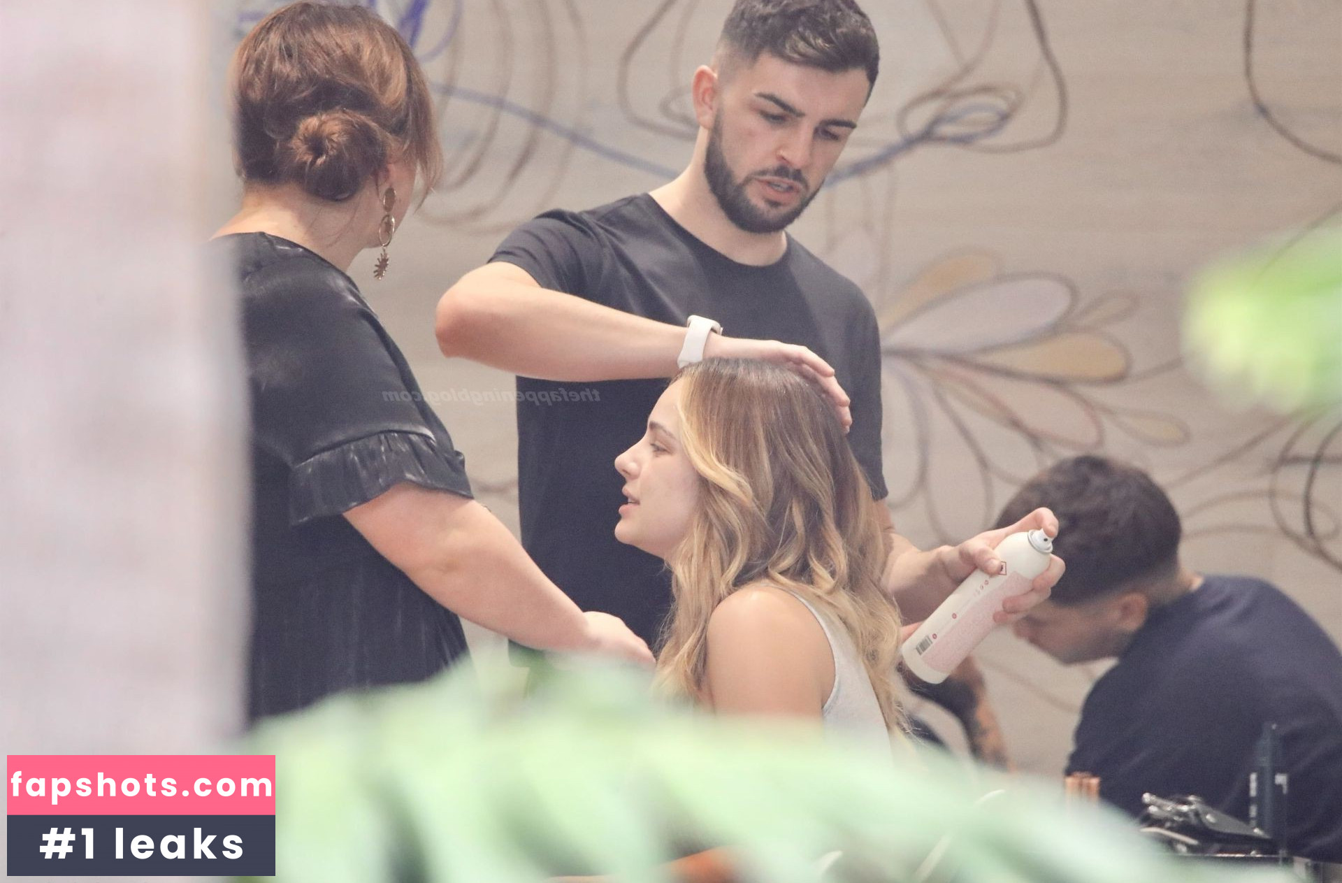 Abbie Chatfield gallery photo #275