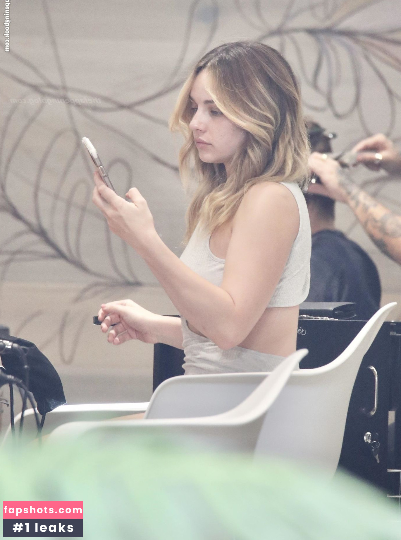 Abbie Chatfield gallery photo #276