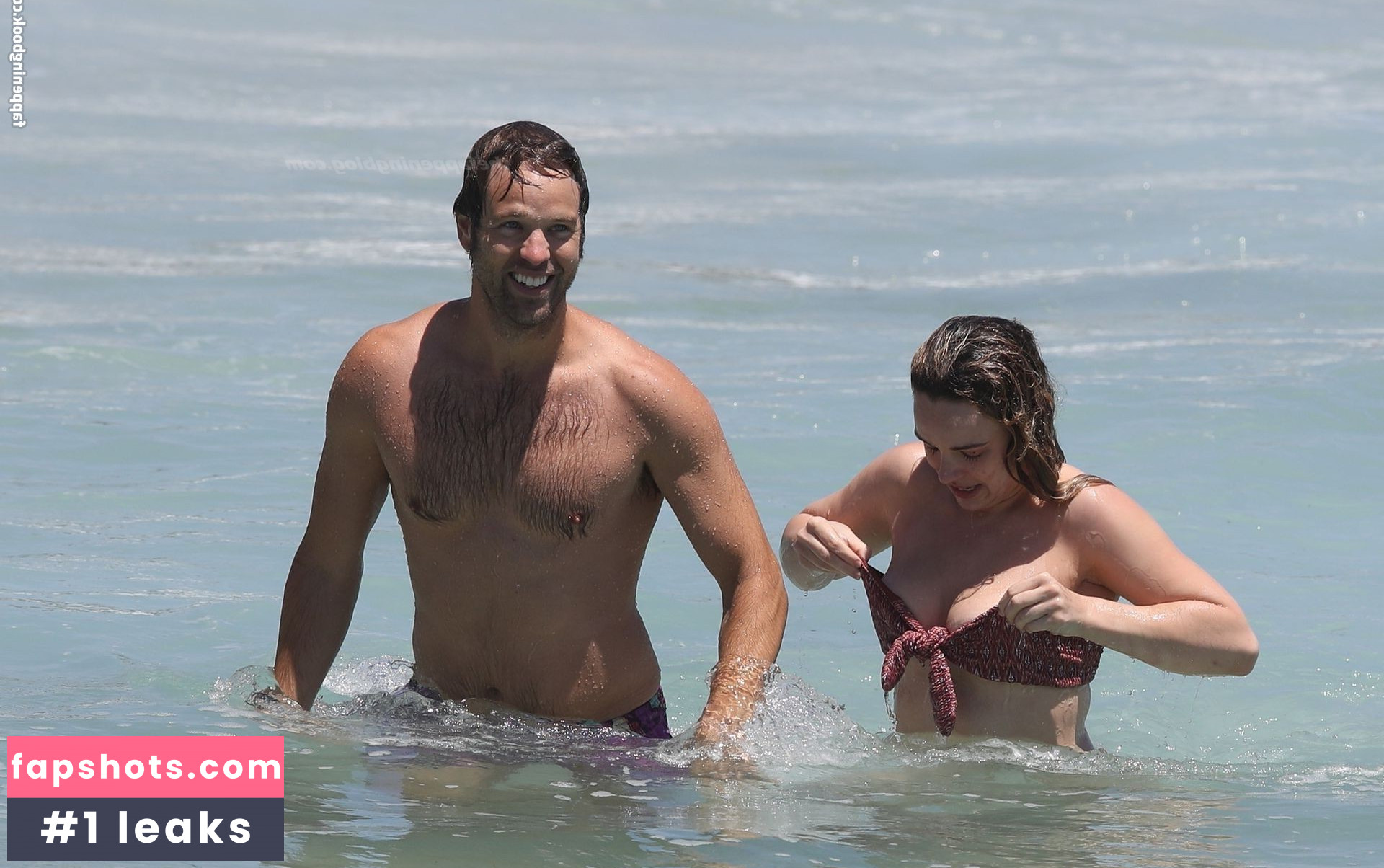 Abbie Chatfield gallery photo #314