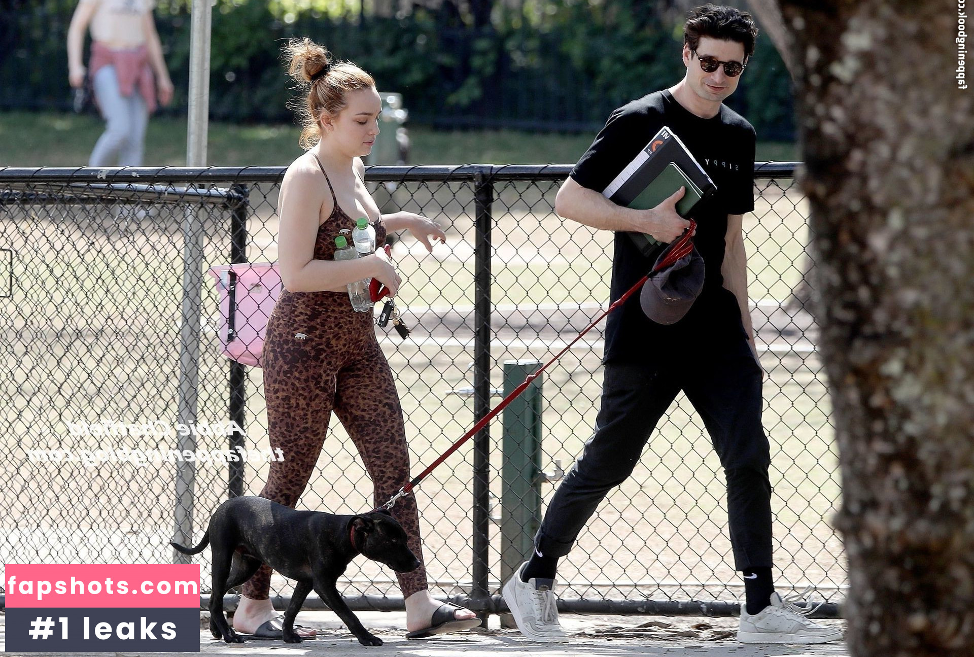 Abbie Chatfield gallery photo #357