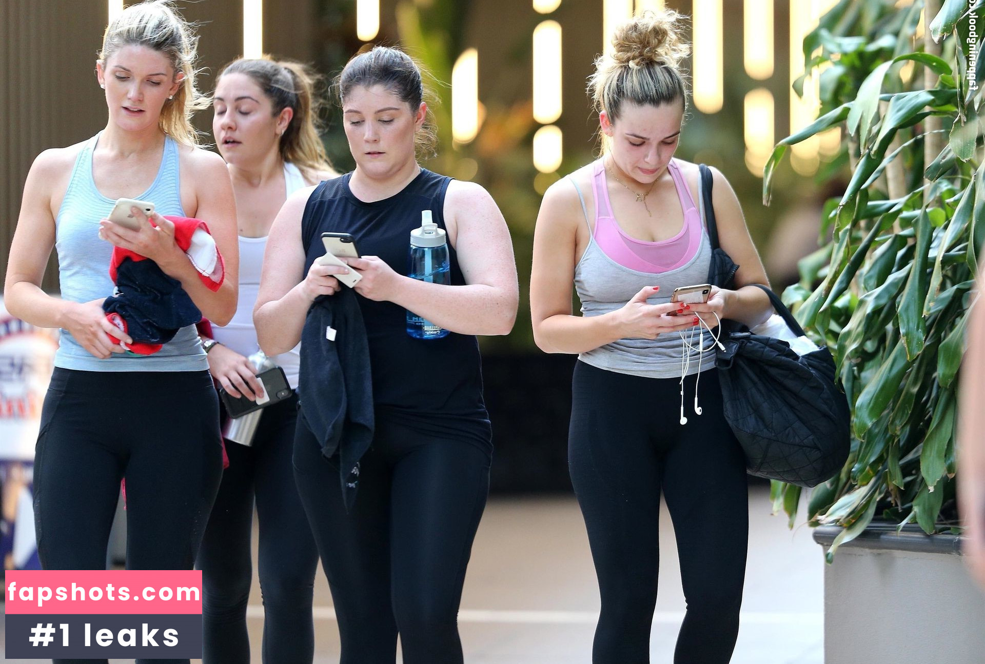 Abbie Chatfield gallery photo #377