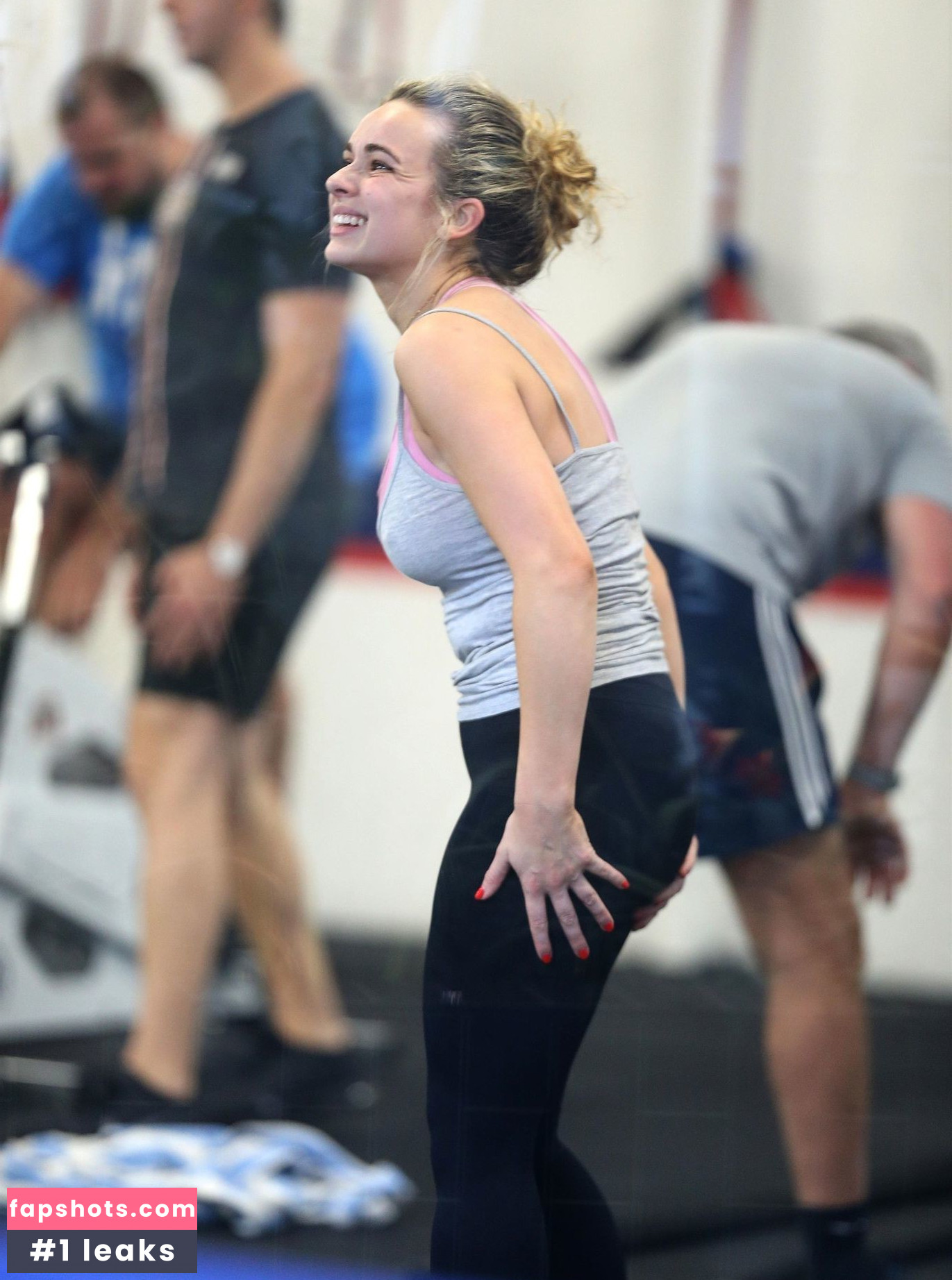 Abbie Chatfield gallery photo #409