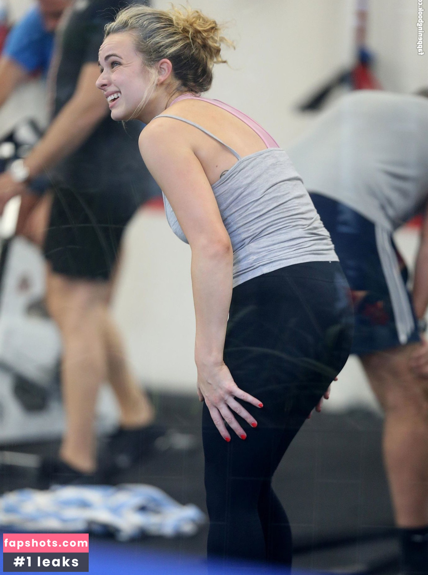 Abbie Chatfield gallery photo #410