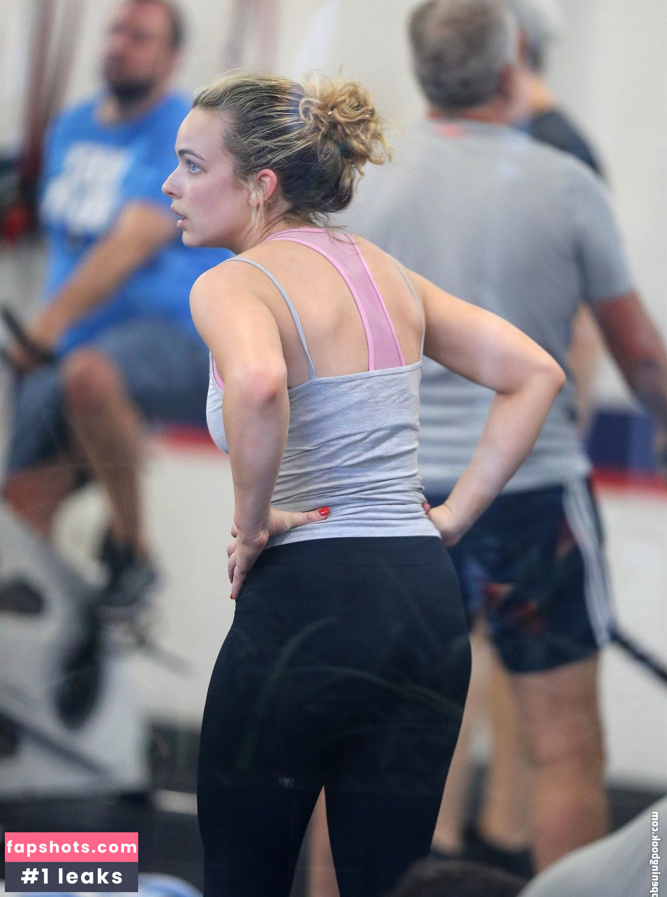 Abbie Chatfield gallery photo #412