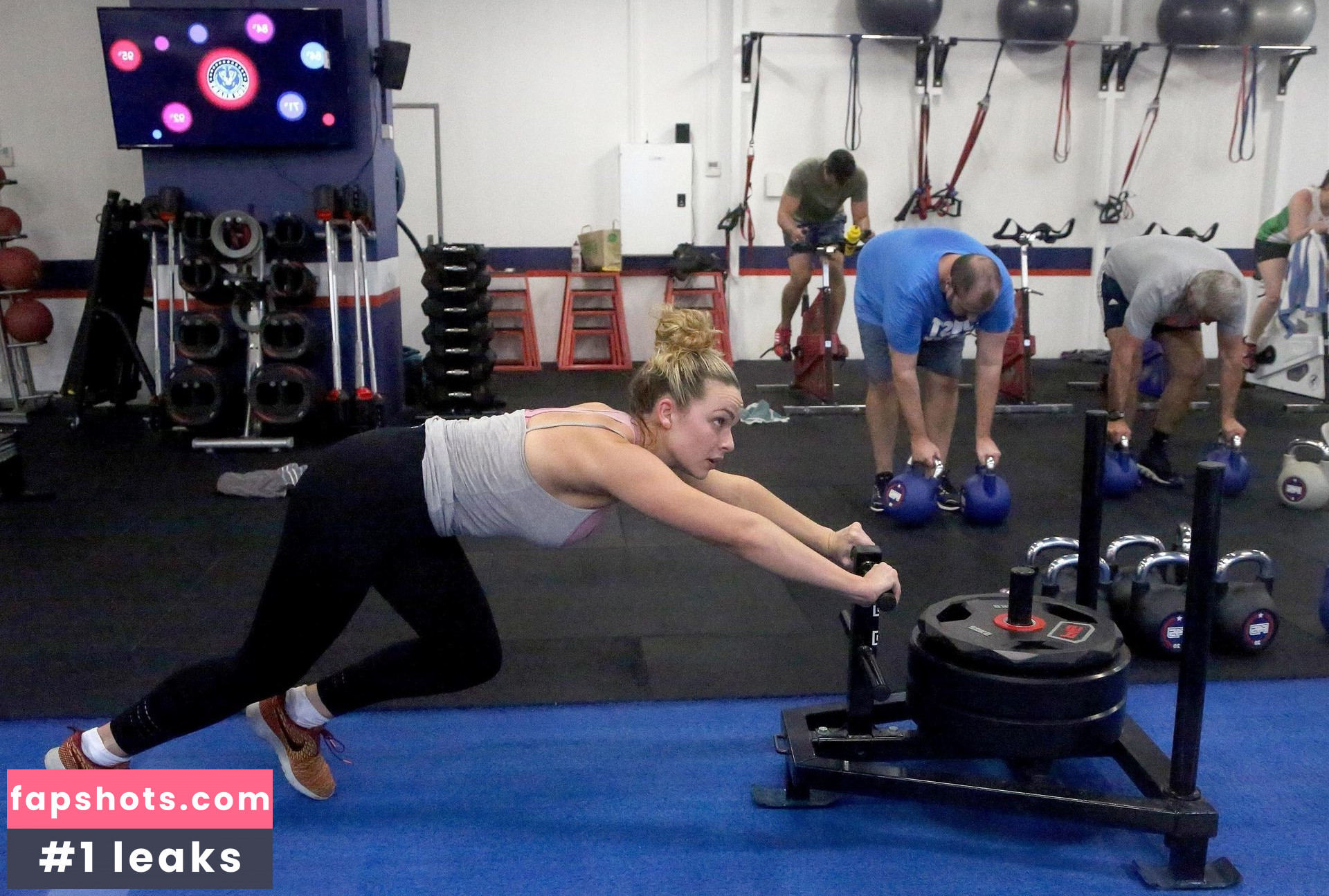 Abbie Chatfield gallery photo #430