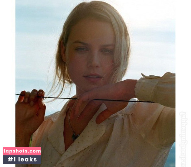 Abbie Cornish Filtración Desnuda OnlyFans Foto #240 - Fapshots