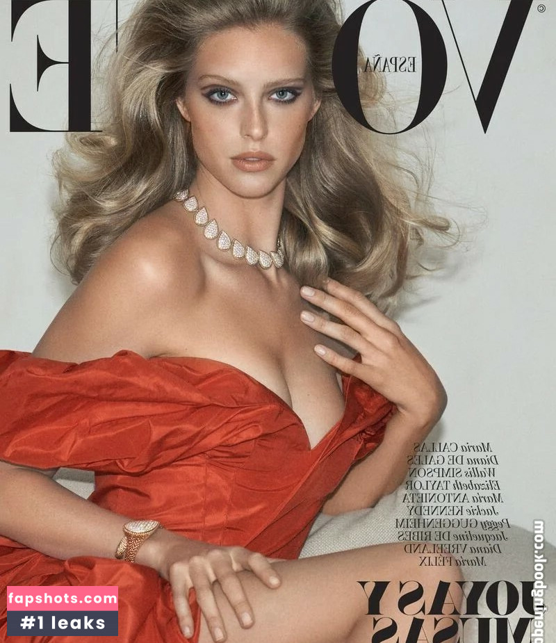 Abby Champion gallery photo #7