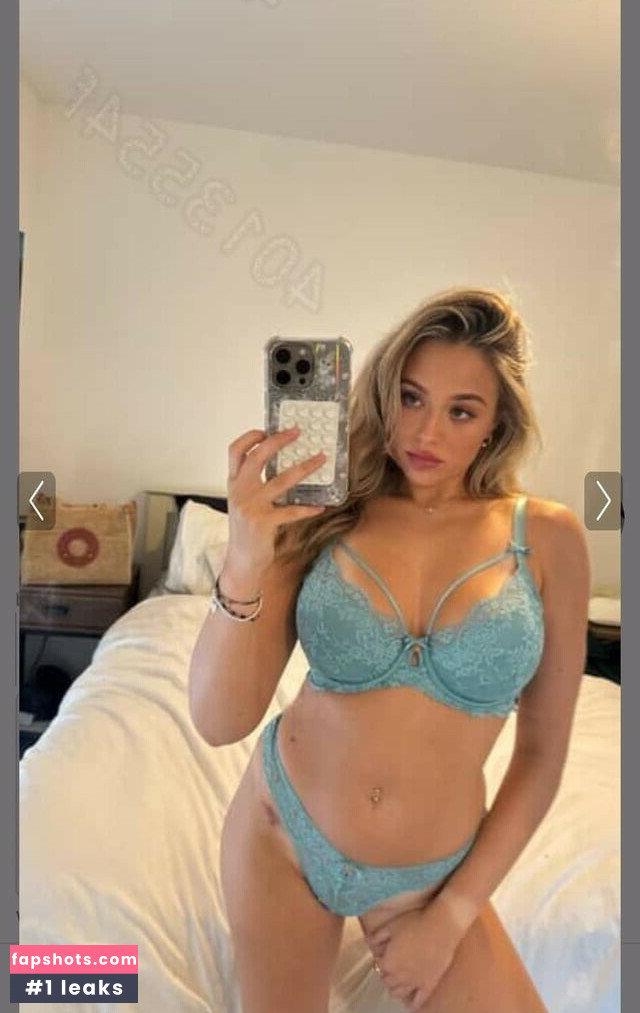 Abby Huxley gallery photo #13