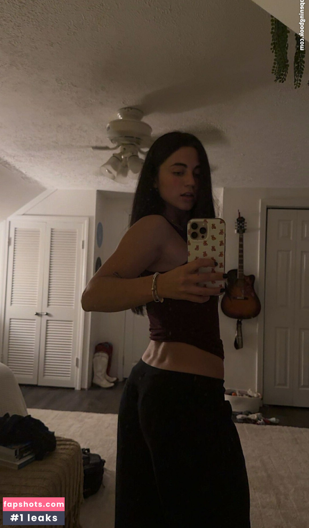 Abby Rathbone gallery photo #3