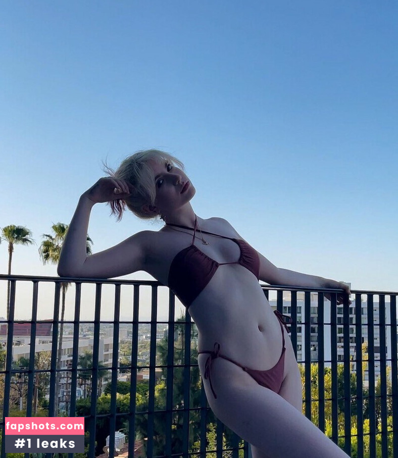 Abby Roberts gallery photo #11