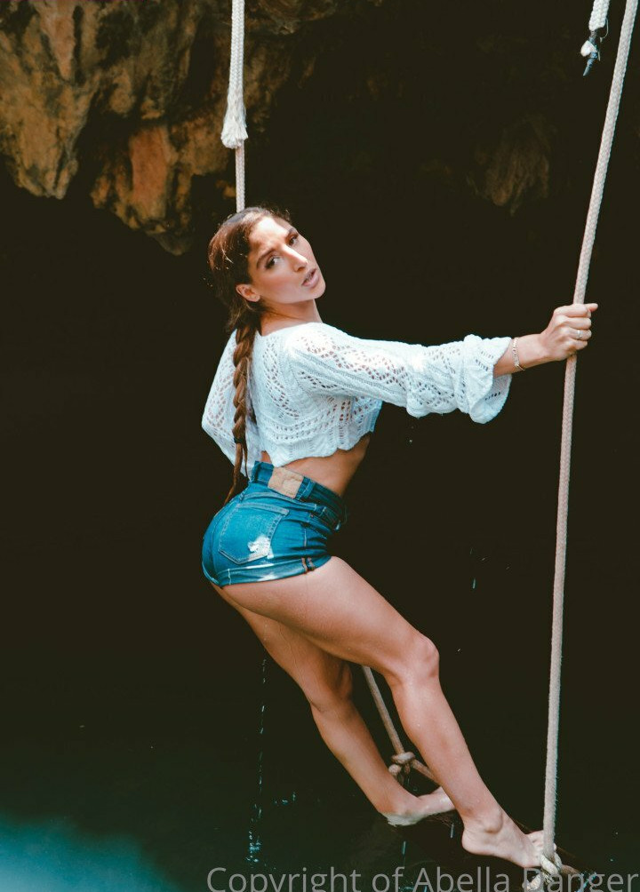 abella-danger gallery photo #1022