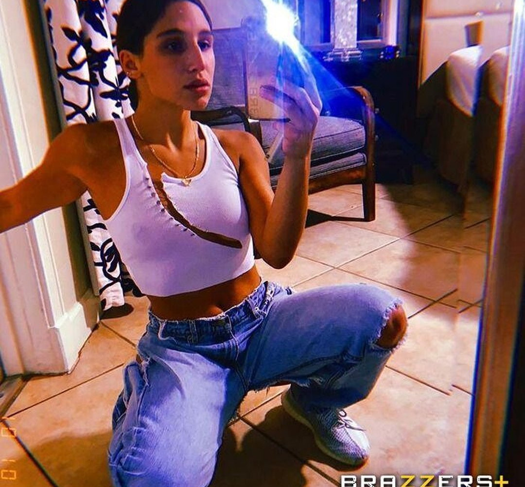 abella-danger gallery photo #2272