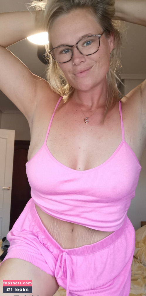 Abi Fox gallery photo #19