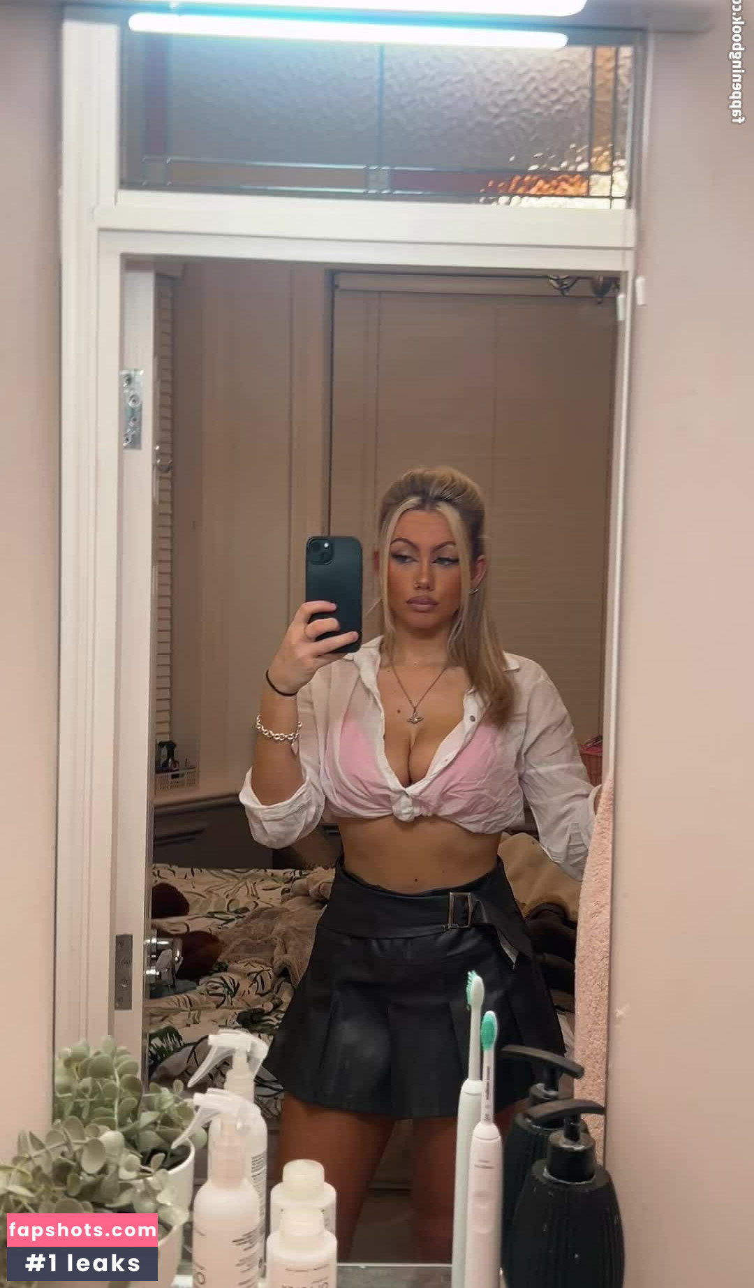 Abi Greasley Nude Leaks OnlyFans Photos #10 - LeakJerk