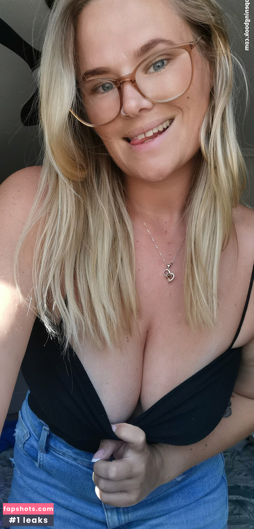 abifox12xxx gallery photo #2