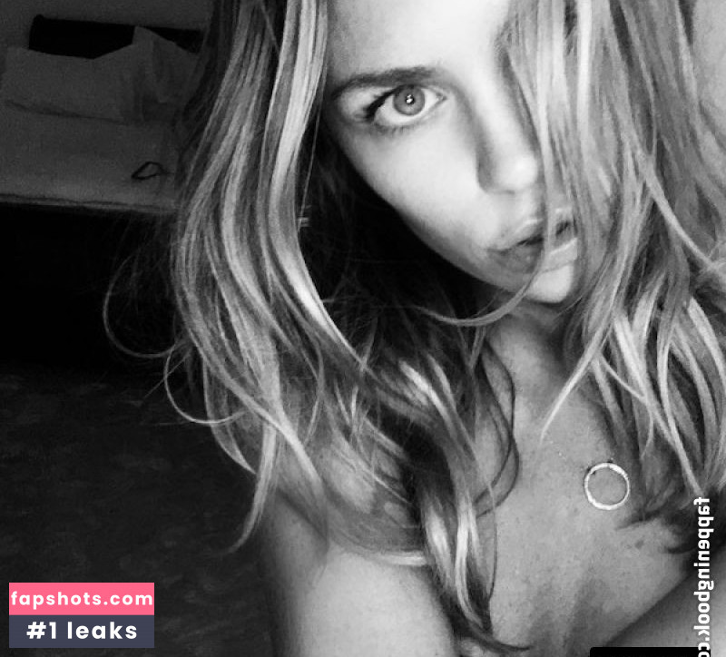 Abigail Clancy gallery photo #21