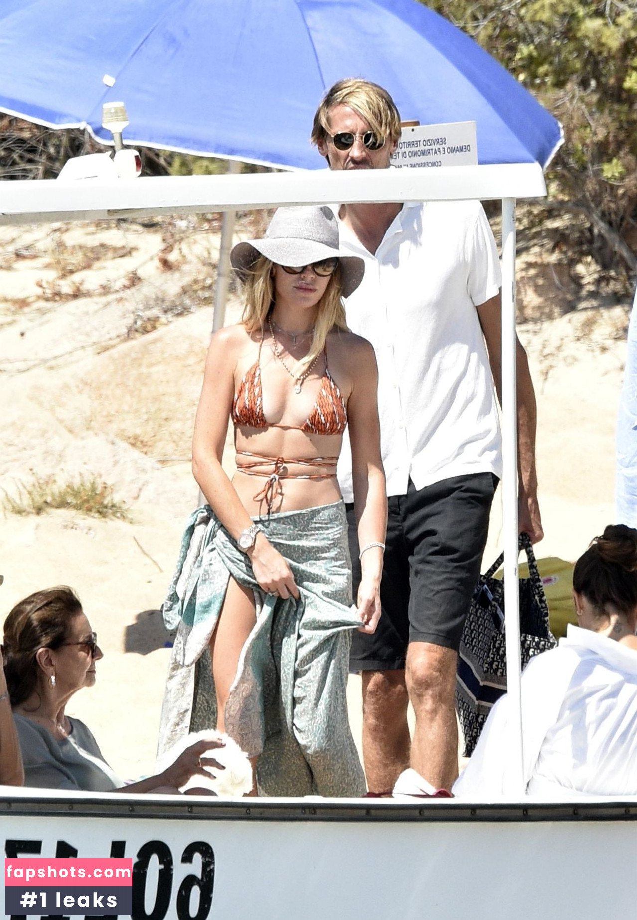 Abigail Clancy gallery photo #292