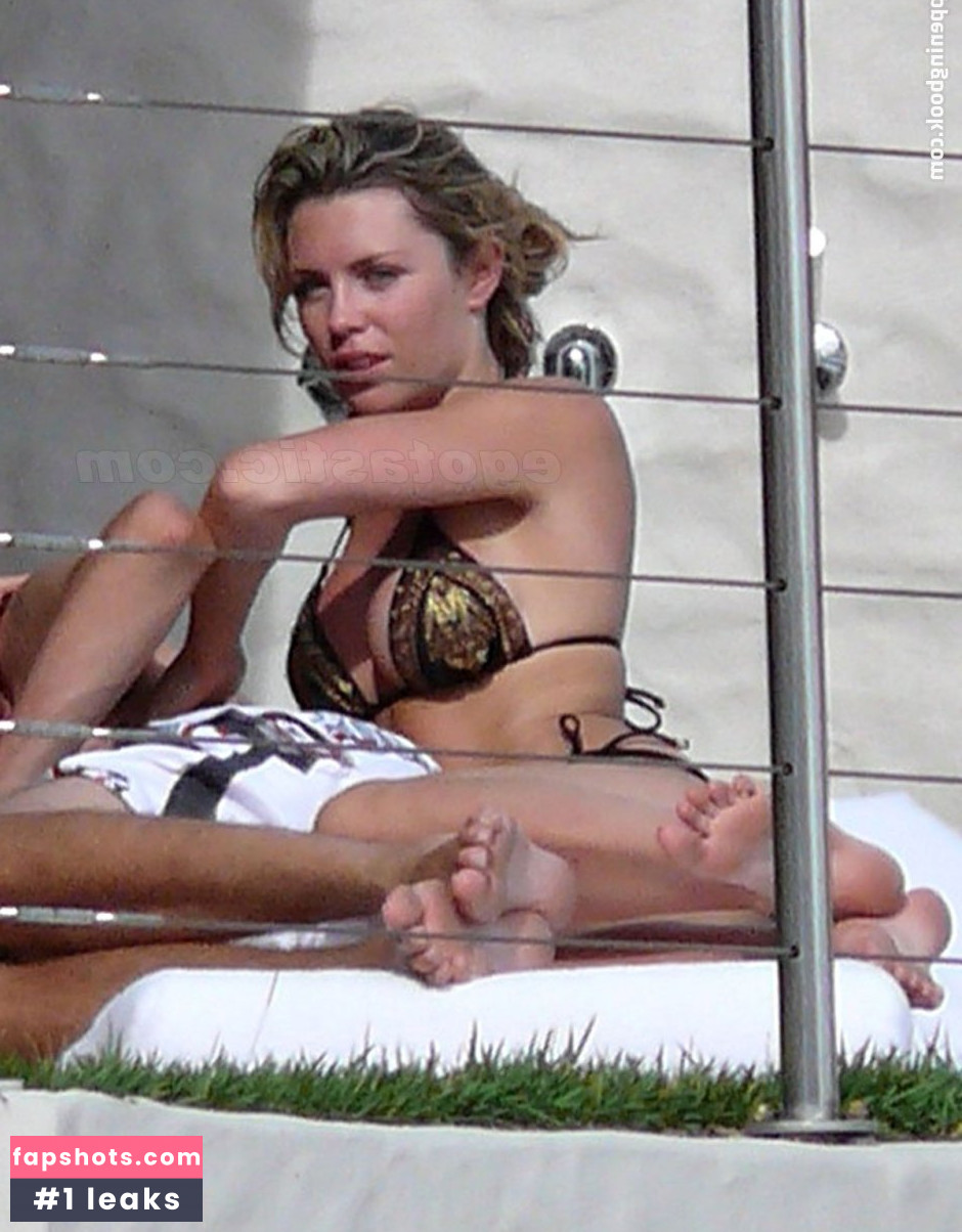 Abigail Clancy gallery photo #471