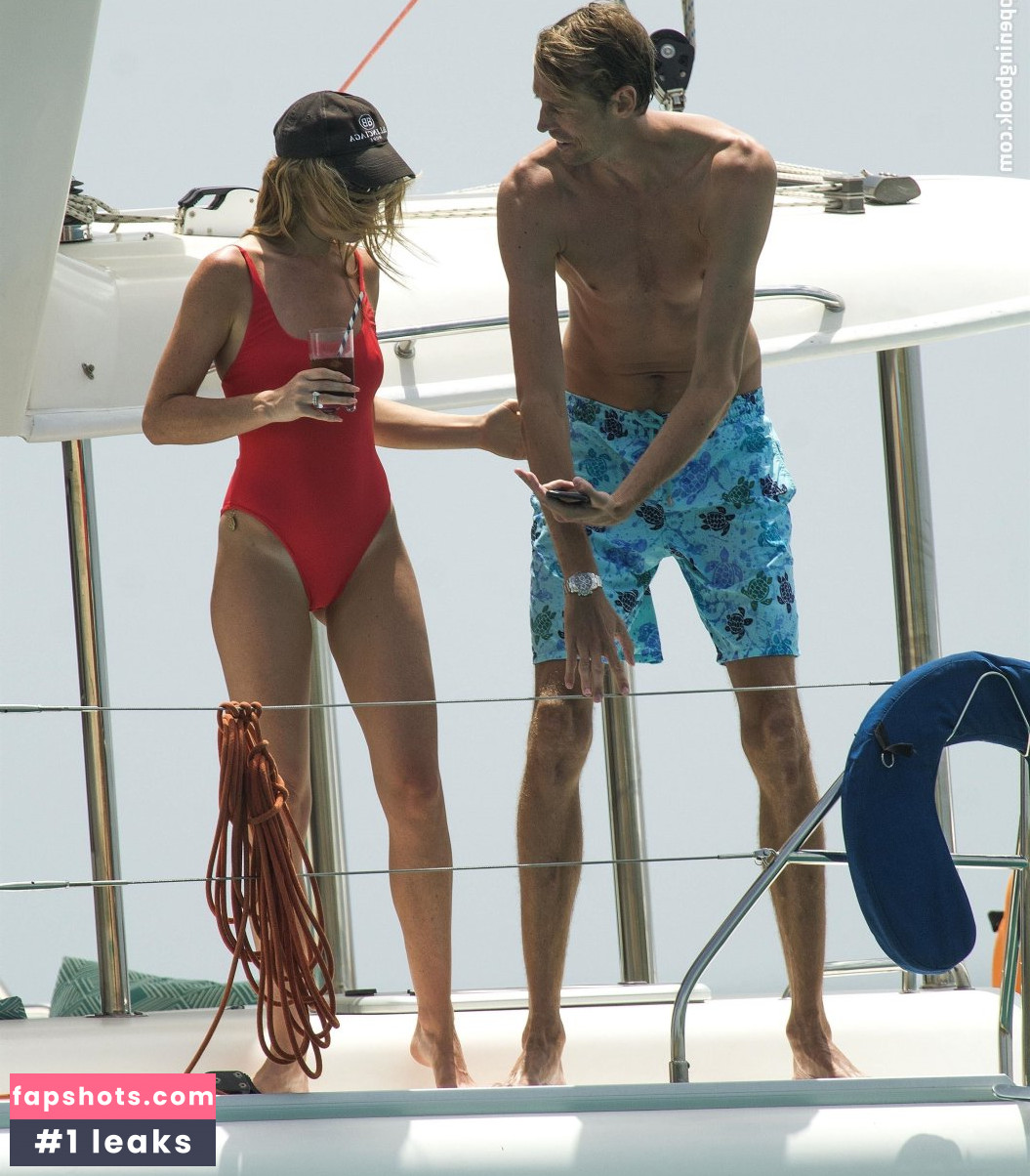 Abigail Clancy gallery photo #779