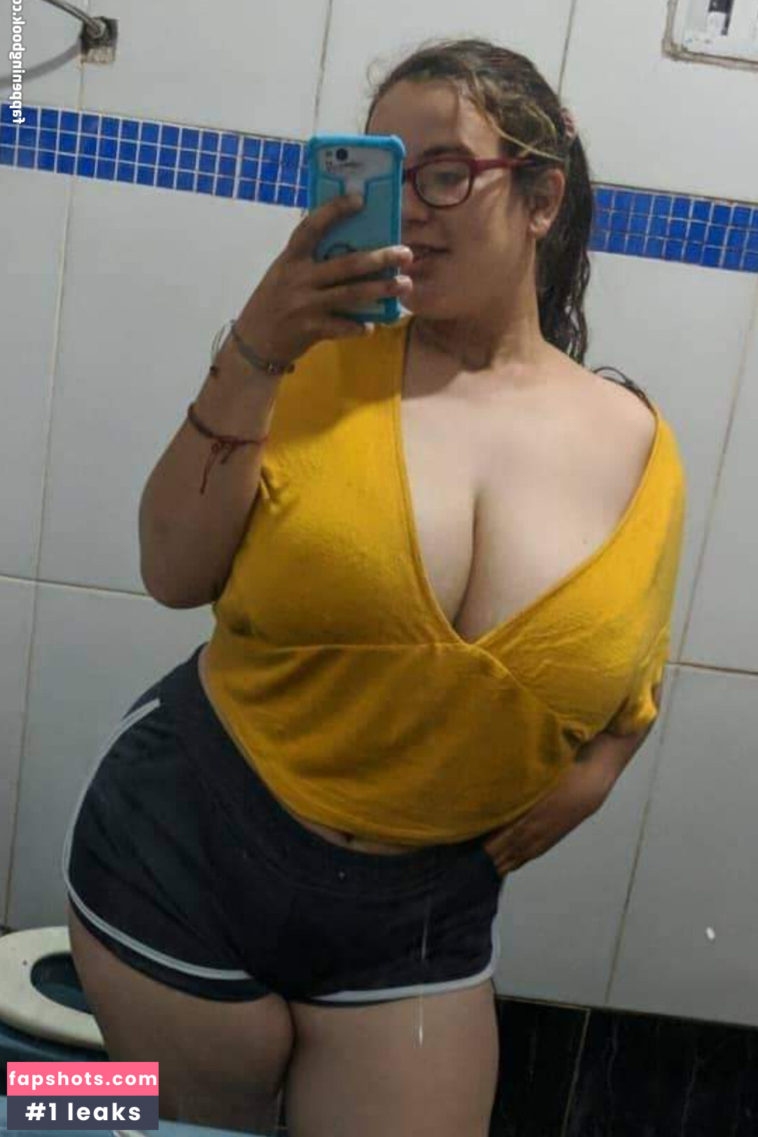 Abigail Ferreira gallery photo #16